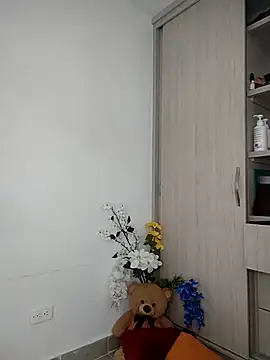Snapshot of natalie_cowens chatting on 23, 10, 2025 natalie cowens online show from 23, 10, 2025