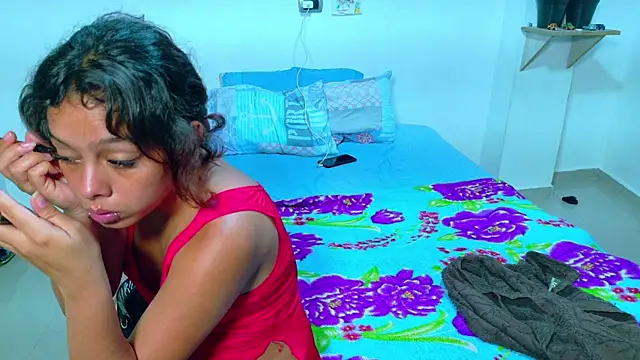 Snapshot of clydexxxbunny chatting on 8, 1, 2025 clydexxxbunny online show from 8, 1, 2025