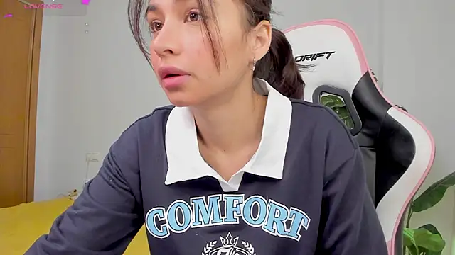 Adriennesexxx online show from 21, 1, 2025