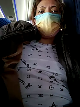 Snapshot of Lunababymylove chatting on 21, 12, 2024 Lunababymylove online show from 21, 12, 2024