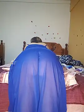 Snapshot of Lunababymylove chatting on 5, 1, 2025 Lunababymylove online show from 5, 1, 2025