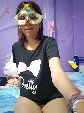 Snapshot of Lunababymylove chatting on 13, 1, 2025 Lunababymylove online show from 13, 1, 2025