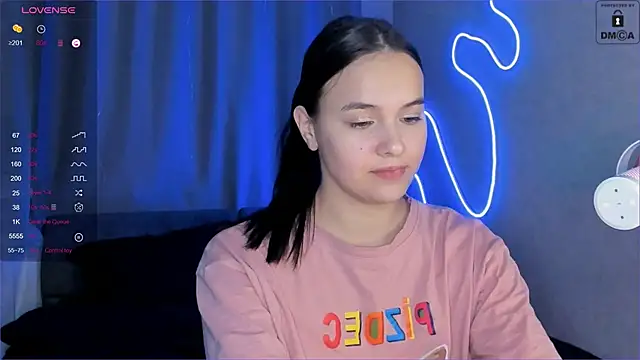 Snapshot of _Sweetie_ chatting on 7, 12, 2024 Sweetie online show from 7, 12, 2024