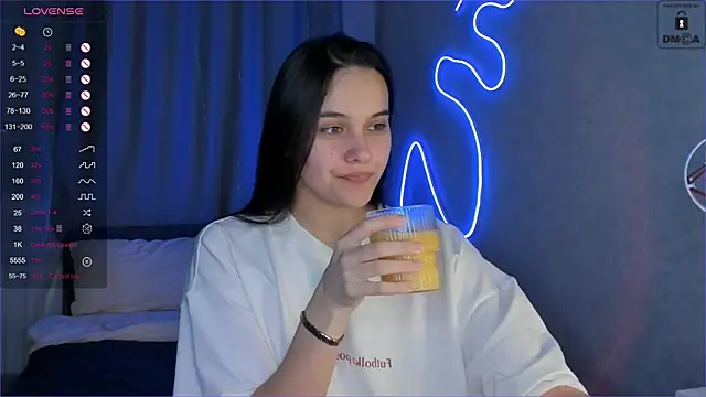 Snapshot of _Sweetie_ chatting on 23, 1, 2025 Sweetie online show from 23, 1, 2025