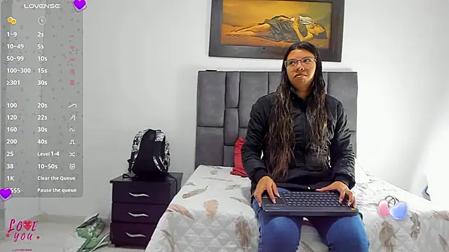 Vahiolet smith online show from 12, 2, 2026