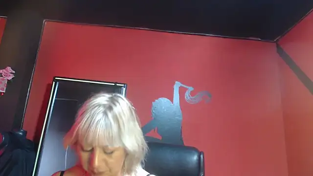 KLOE PIELL online show from 16, 12, 2025