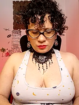 Snapshot of Daneshka_naughty chatting on 16, 3, 2025 Daneshka naughty online show from 16, 3, 2025