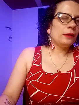 Snapshot of Daneshka_naughty chatting on 3, 10, 2025 Daneshka naughty online show from 3, 10, 2025