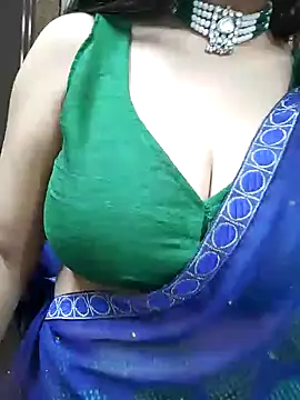 Snapshot of Aradhya-Sharma chatting on 5, 1, 2025 Aradhya-Sharma online show from 5, 1, 2025