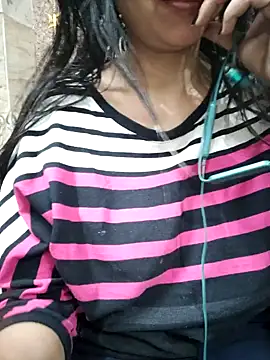 Snapshot of Aradhya-Sharma chatting on 9, 2, 2025 Aradhya-Sharma online show from 9, 2, 2025