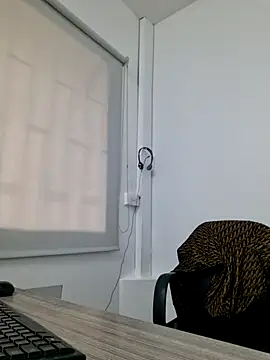 doctora-danna online show from 8, 11, 2025