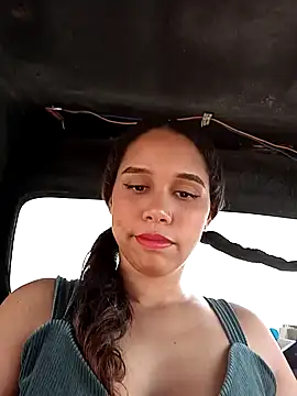 Snapshot of emma-19- chatting on 19, 3, 2025 emma-19- online show from 19, 3, 2025