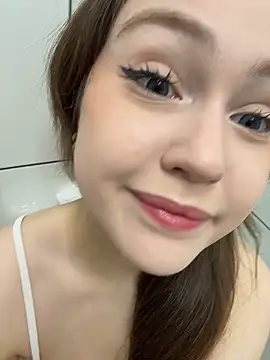 Snapshot of Peachy_Dream chatting on 14, 5, 2026 Peachy Dream online show from 14, 5, 2026