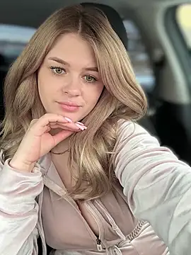 Love Bri online show from 18, 3, 2025