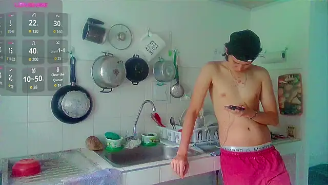 Snapshot of Andy_gray chatting on 6, 3, 2025 Andy gray online show from 6, 3, 2025