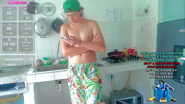 Snapshot of Andy_gray chatting on 8, 3, 2025 Andy gray online show from 8, 3, 2025