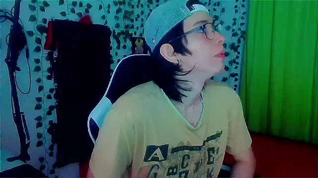 Snapshot of Andy_gray chatting on 28, 9, 2025 Andy gray online show from 28, 9, 2025