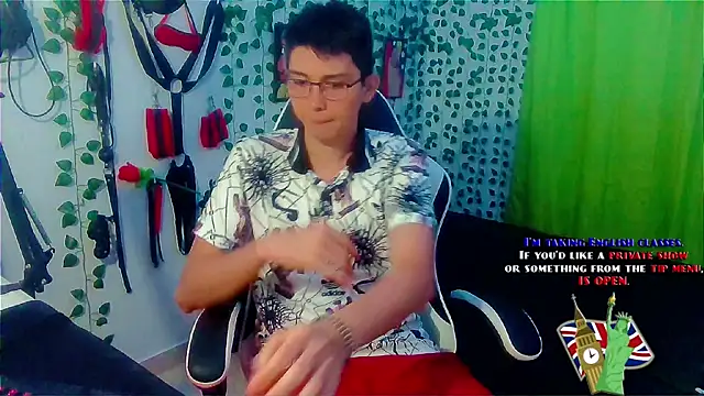 Snapshot of Andy_gray chatting on 23, 10, 2025 Andy gray online show from 23, 10, 2025