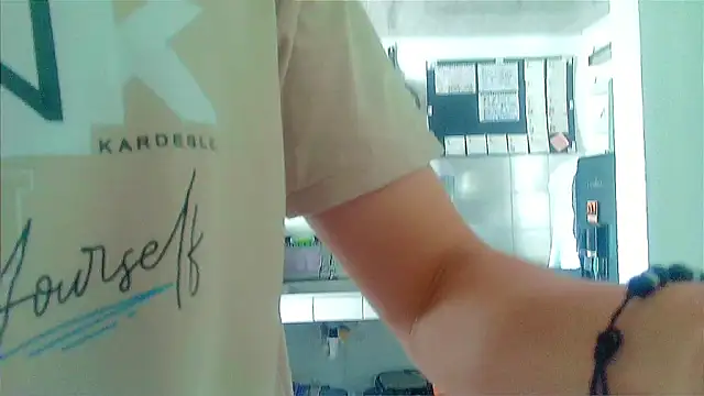 Snapshot of Andy_gray chatting on 4, 11, 2025 Andy gray online show from 4, 11, 2025