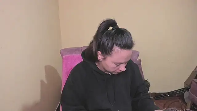 lauraguzman online show from 3, 7, 2026