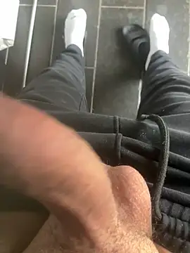 Snapshot of tomlolala chatting on 6, 4, 2026 tomlolala online show from 6, 4, 2026