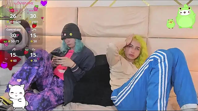 Snapshot of -kisa_ chatting on 22, 10, 2025 -kisa online show from 22, 10, 2025