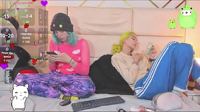 Snapshot of -kisa_ chatting on 23, 10, 2025 -kisa online show from 23, 10, 2025