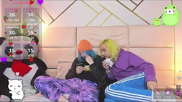 Snapshot of -kisa_ chatting on 22, 11, 2025 -kisa online show from 22, 11, 2025