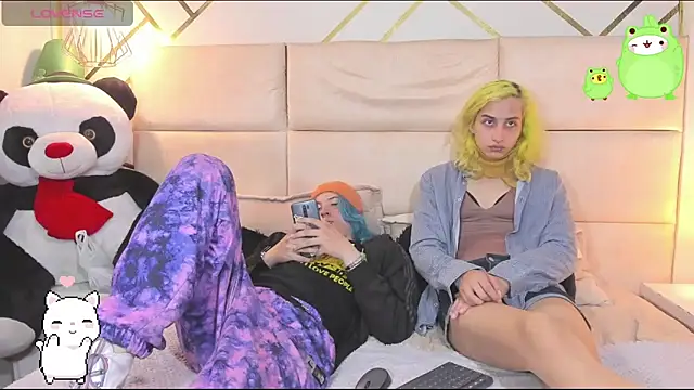 Snapshot of -kisa_ chatting on 23, 11, 2025 -kisa online show from 23, 11, 2025