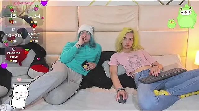 Snapshot of -kisa_ chatting on 3, 12, 2025 -kisa online show from 3, 12, 2025