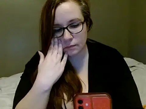 KayleeHollyxxx online show from 1, 2, 2025