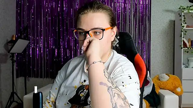 Seductive She Wolf online show from 18, 3, 2025