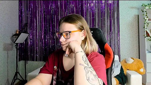 Seductive She Wolf online show from 20, 3, 2025