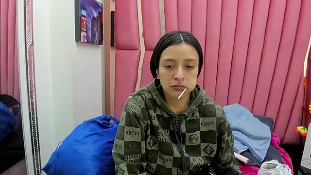 Sarah Hornny online show from 21, 2, 2026