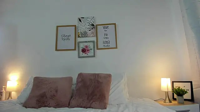 LaurenRodriiguez online show from 19, 2, 2026