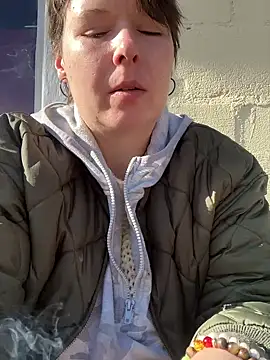 Snapshot of KatieBARBiE98 chatting on 5, 2, 2025 KatieBARBiE98 online show from 5, 2, 2025