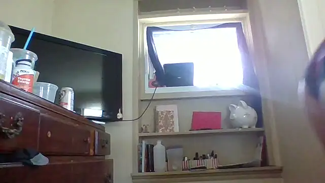 Snapshot of KatieBARBiE98 chatting on 12, 9, 2025 KatieBARBiE98 online show from 12, 9, 2025