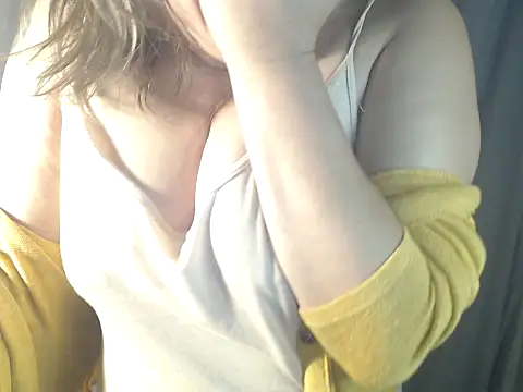 1BECHA1 online show from 15, 9, 2025