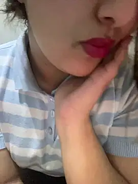 yassminsexy22 online show from 19, 2, 2026