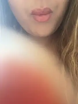yassminsexy22 online show from 16, 6, 2026
