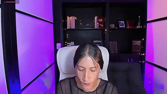 Snapshot of CamilaHarperr_ chatting on 21, 1, 2025 CamilaHarperr online show from 21, 1, 2025