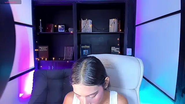 Snapshot of CamilaHarperr_ chatting on 22, 1, 2025 CamilaHarperr online show from 22, 1, 2025