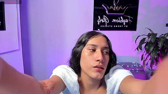 Snapshot of CamilaHarperr_ chatting on 20, 9, 2025 CamilaHarperr online show from 20, 9, 2025