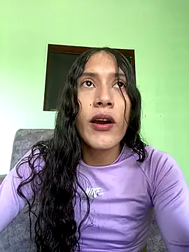 Snapshot of CamilaHarperr_ chatting on 28, 10, 2025 CamilaHarperr online show from 28, 10, 2025