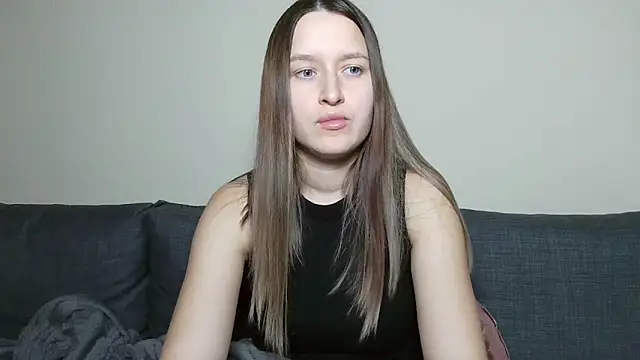 Submissive love online show from 31, 1, 2025