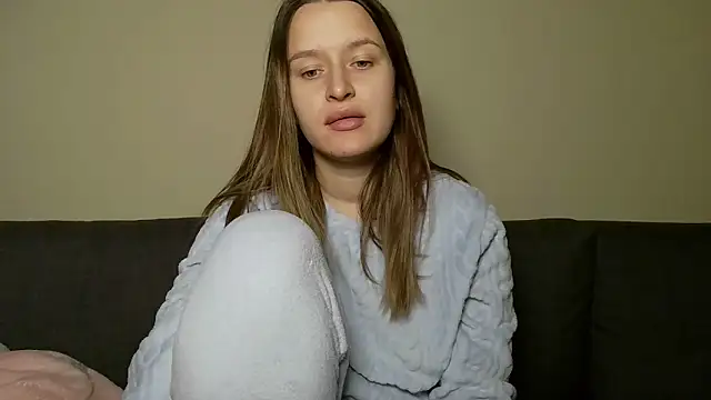 Submissive love online show from 6, 2, 2025