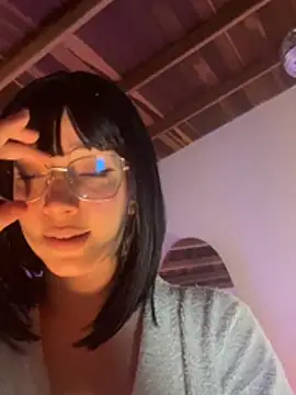 sweeet peach online show from 20, 6, 2026