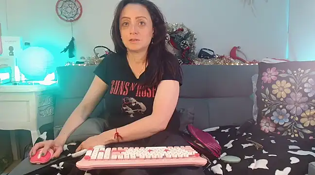 catalinamommyx online show from 31, 12, 2024
