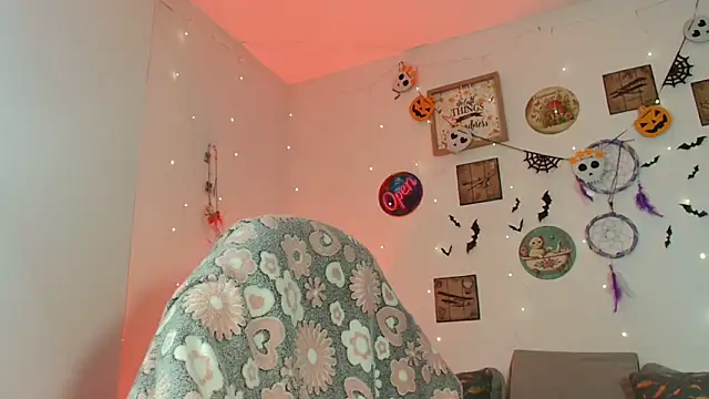 catalinamommyx online show from 31, 10, 2025