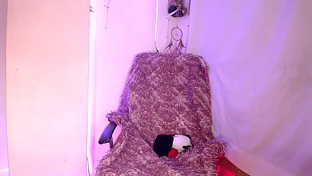 Snapshot of danita_veelz chatting on 14, 11, 2025 danita veelz online show from 14, 11, 2025